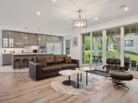 Architecturally designed  4 bedroom home walking distance to downtown Wayzata Hotels in Wayzata