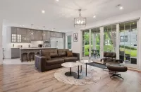 Architecturally designed  4 bedroom home walking distance to downtown Wayzata Hotels in Wayzata