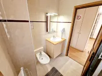 Apartment 2 p 6 sleeps comfort in chalet in Valberg. private parking Hotels in Peone