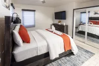 Deany's UpTop Luxury Suite