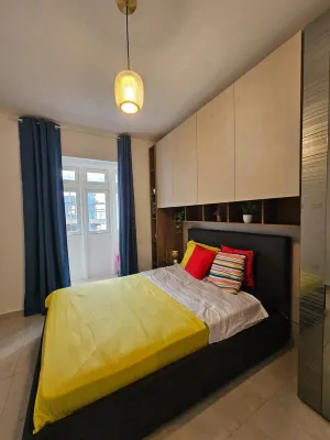 Cozy Modern two Bdr Place Sliema Ferry Tigne Point Hotels in Msida