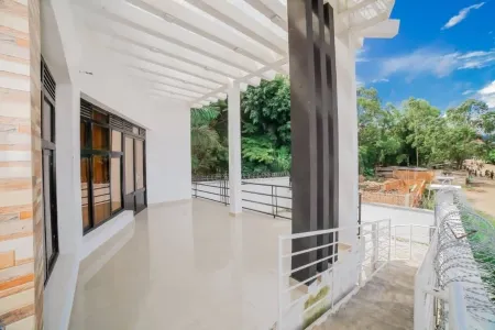 The Modern Sunset Отели в г. Бужумбуре