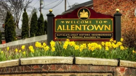 Downtown King Bed Suite- Very Walkable- Flexible Cancellation