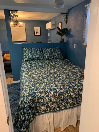 Cozy studio in charming Lufkin with AC, WiFi Отели в г. Лафкин