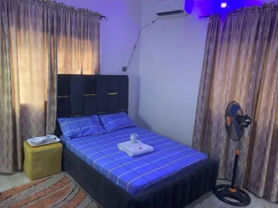 Warm and friendly apartment, in gated community. 酒店