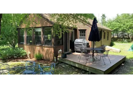 Lenox - Walk to Town - Berkshire Home