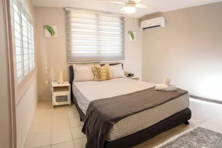 Luxury Beach Villa Отели в г. Дорадо