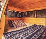 Hippie bus in the forest with mountain views - Hidden Forest Hotels in Sutatausa