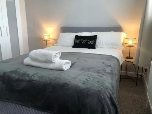 Extensive 4 Bed close to Peterborough.