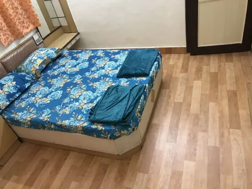 2 BHK, Two Private AC Rooms in an Apartment in Central Pune