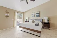 Prime Location With Pool Just 3-mins From Westgate Entertainment!