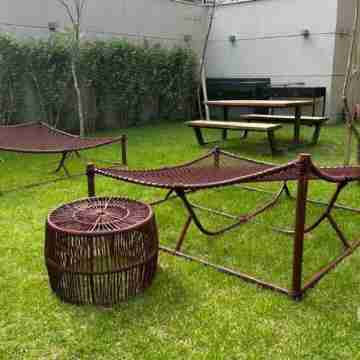 New and equipped studio close to the American consulate and subway Hotel Exterior