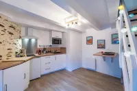 Logement Duplex au Coeur de Tréguier Hotels in Treguier