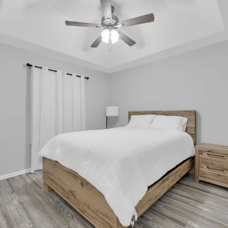 Spacious & Central Pool Home By McAuliffe Park