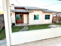 Cozy house in Lages, 5 minutes from the pine nut festival. فنادق في لاغيس