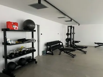 Appartamento con concierge palestra e garage in  contesto d'avanguardia milanese 바로나 호텔