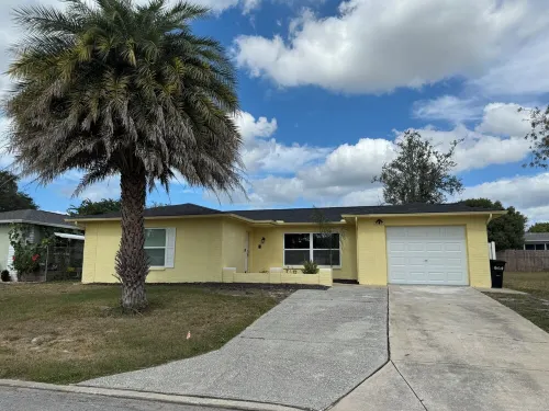 Cozy Gulf Coast Getaway 3 BR 2 BA house in charming Port Richey with WiFi, AC.