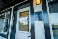 INN ON THE BENCH Hotels in Beamsville