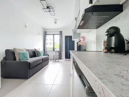 Cosy new studio between Paris and Disneyland Отели в г. Бри-Сюр-Марн