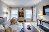 Victorian Elegance: 2 Bedroom w/ King Beds off Park Ave