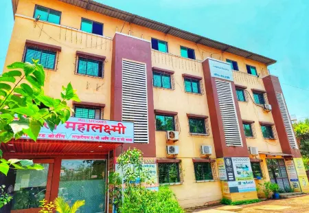 Hotel Mahalaxmi Отели в г. Хариграм