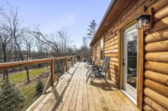 Modern Luxury I Hot Tub I Hiking