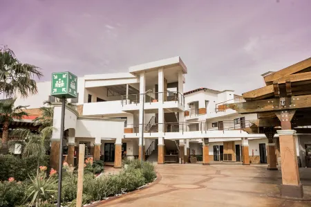 Limbo Hotel Boutique Отели рядом с достопримечательностью «Adobe Guadalupe Vineyards & Inn Aztec Breeding Farm»