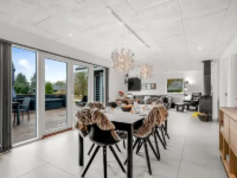 "Elisaveta" - 400m to the Fjord Hotels in Vemb