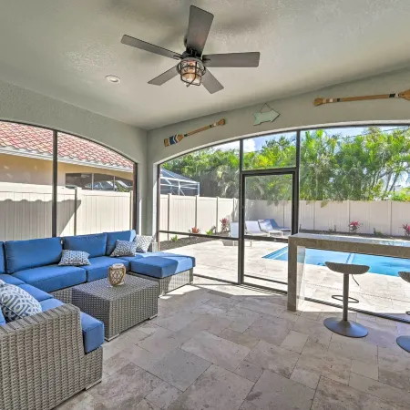Coastal Naples Getaway ~ 2 Mi to Beaches!