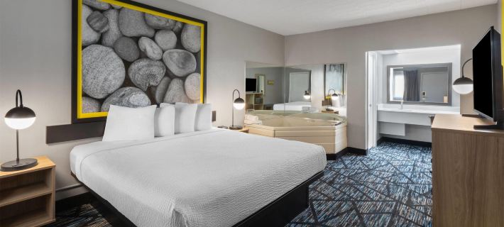 Super 8 by Wyndham Traverse City Hotels in Traverse City