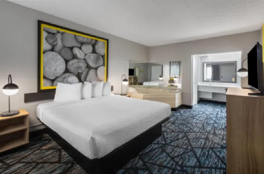 Super 8 by Wyndham Traverse City Các khách sạn ở 