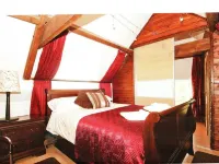 The Old Star Hotel a Winterbourne