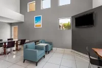 Days Inn by Wyndham Phoenix West - Desayuno