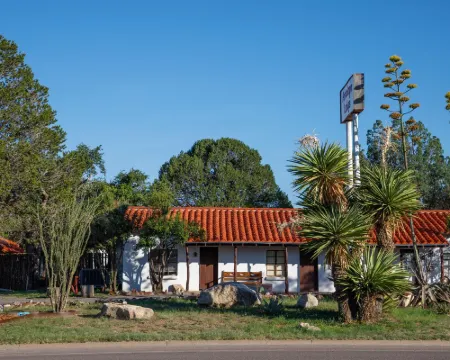 Antelope Lodge Hotels in Alpine