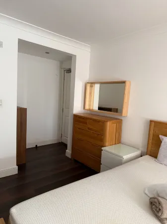 Uxbridge Brunel Uni En-suite Room 2 Отели в г. Аксбридж
