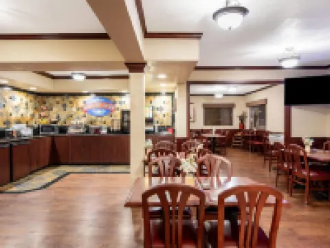 Baymont by Wyndham Yakima Riverfront Hotels in Yakima