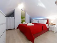 Villa Balarin - Five Bedroom Holiday Home with Terrace and City View - Wifi
