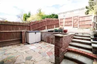 Polperro House - Chic & Stylish Home Hotels in Orpington