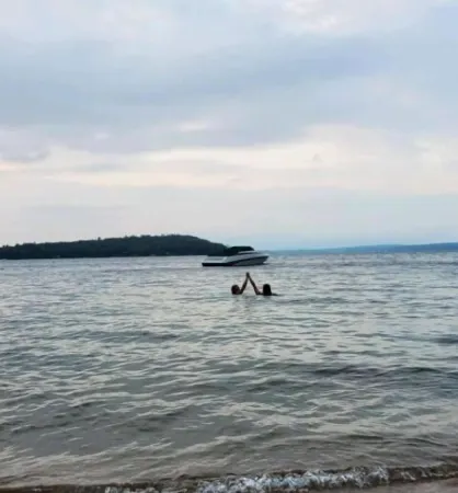 Taigh Loch - Lakes Region Retreat!