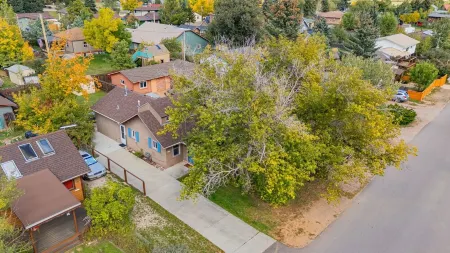 Hiker's Hideaway- Cozy 3B bungalow with hot tub in gorgeous Palmer Lake! Отели в г. Палмер Лейк