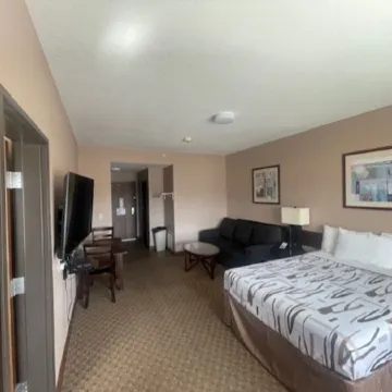Bell's Extended Stay and Suites