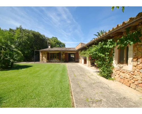 Villa in Buger near Alcudia Bay Beaches Hotels in Buger