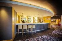 Holiday Inn READING-SOUTH M4, JCT.11 by IHG - bar