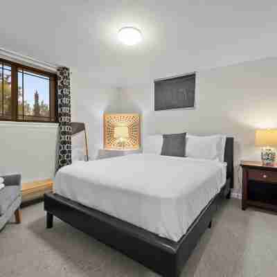 Cozy Garden-Lvl Boulder Retreat-Amazing Views! Rooms