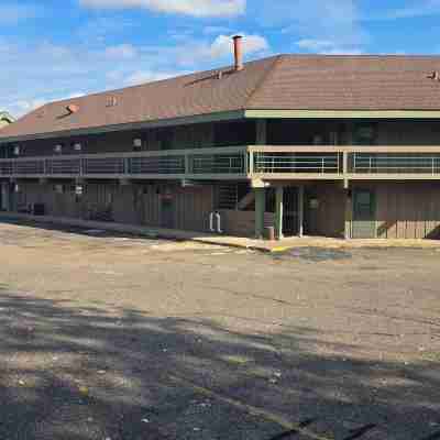 Timber Inn Motel Hotel Exterior