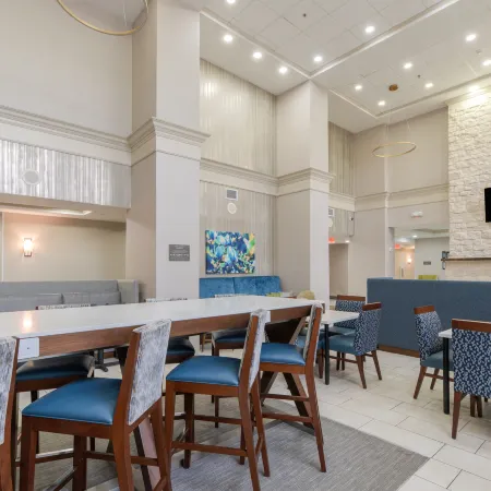Hampton Inn & Suites Florence-Downtown