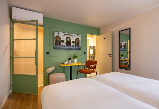 호텔 조식 및 주변