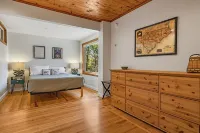 Farmhouse in private setting close to town