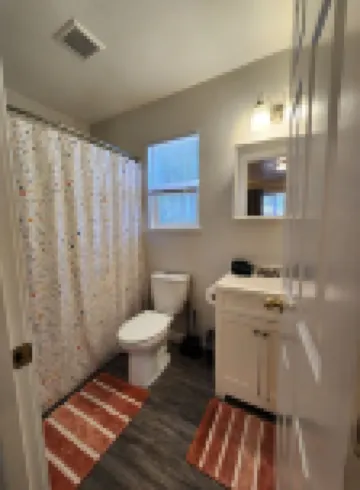 Modern Retro Retreat Hotels in McKinleyville