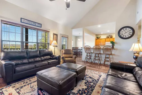 Rest Nest in the Heart of Ozark's Nature!